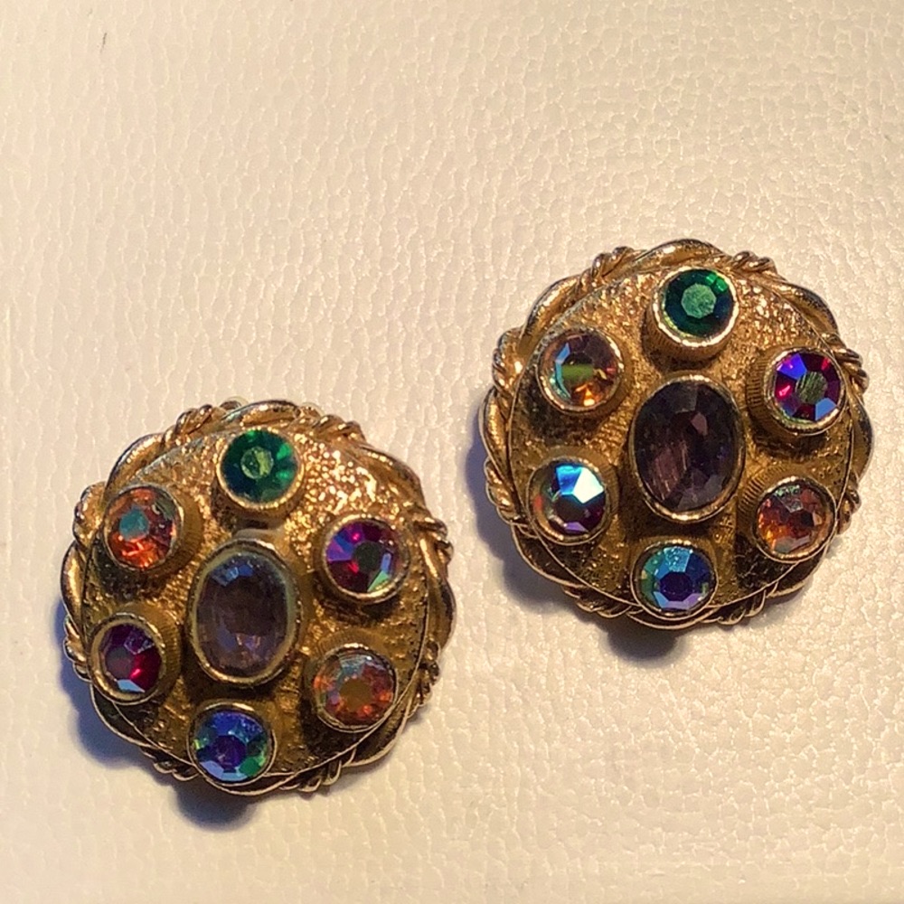 Art 1960s Baroque Aurora Borealis Clipon Earrings 45$